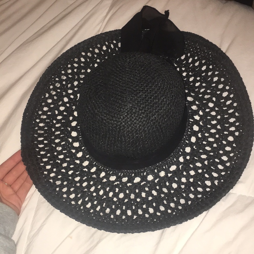 Woven Floppy sun hat with bow accent 👒
